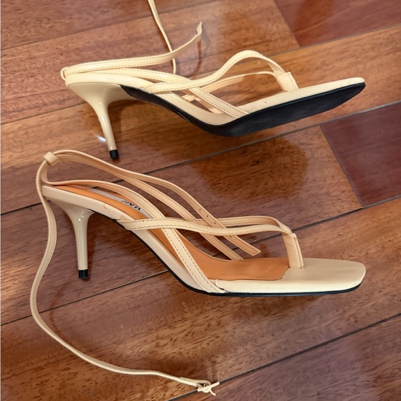 Zara Orange Strappy Sandals - Picture 2 of 3